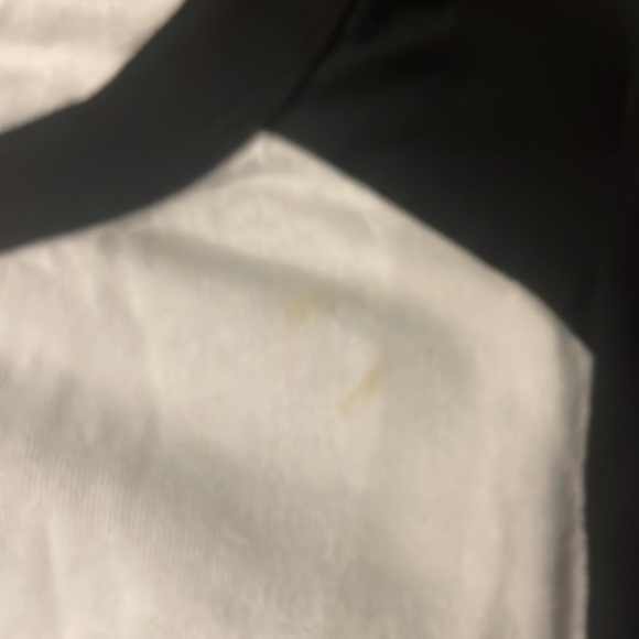 BRANDY MELVILLE SHIRT - Picture 3 of 3